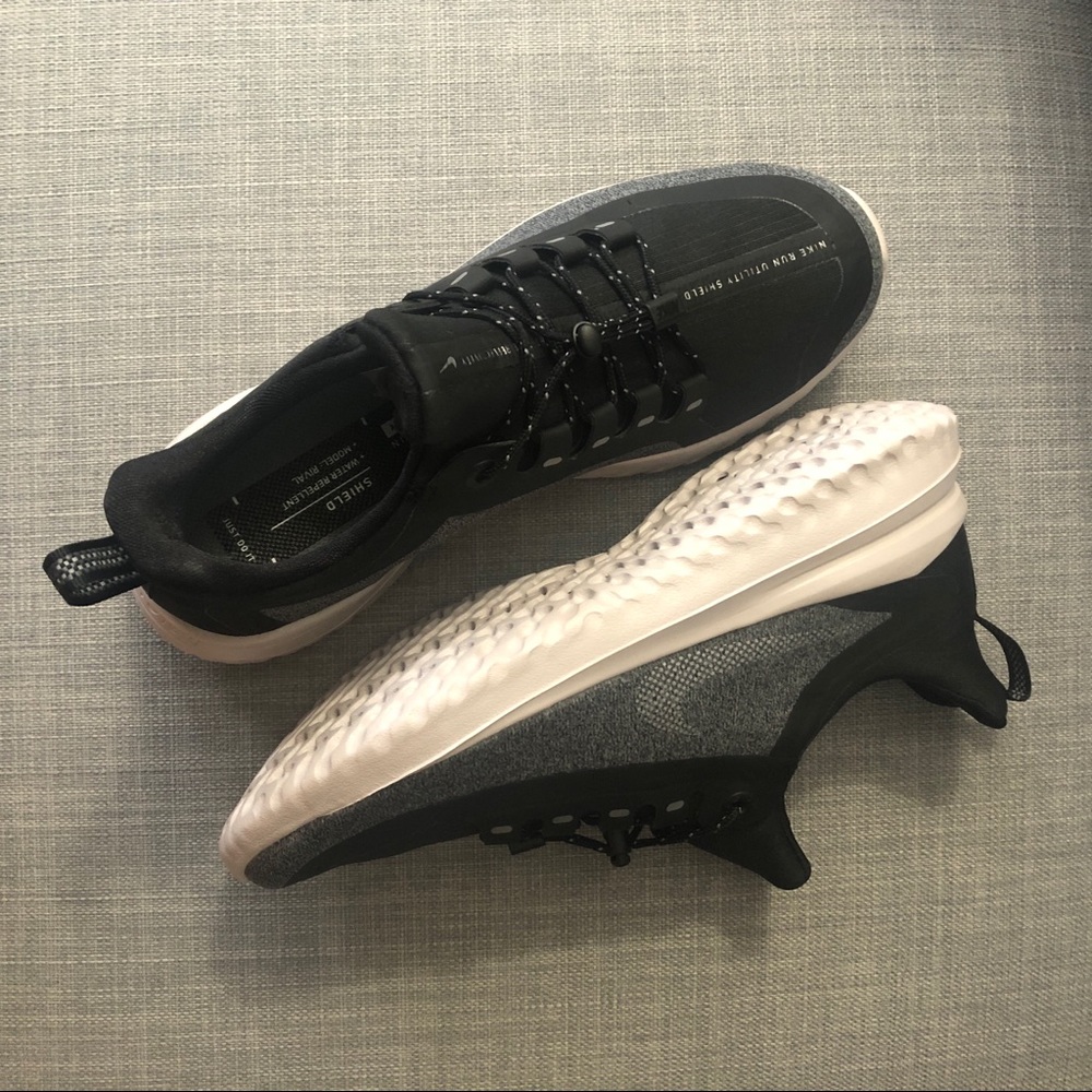 Nike Renew Rival Shield - Picture 2 of 8